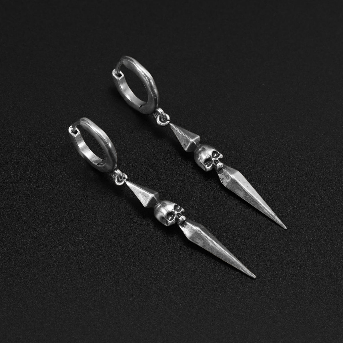 VANITAS SPIKE EARRINGS