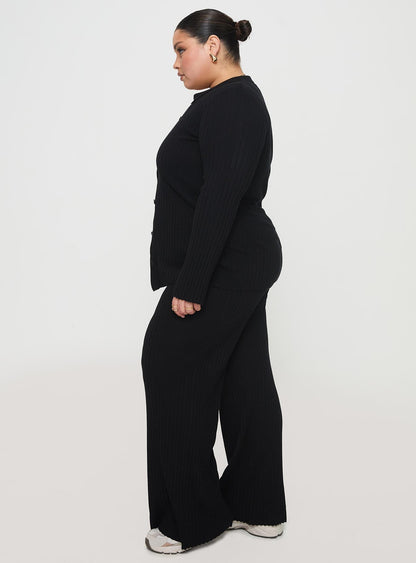 Andry Set Black Curve