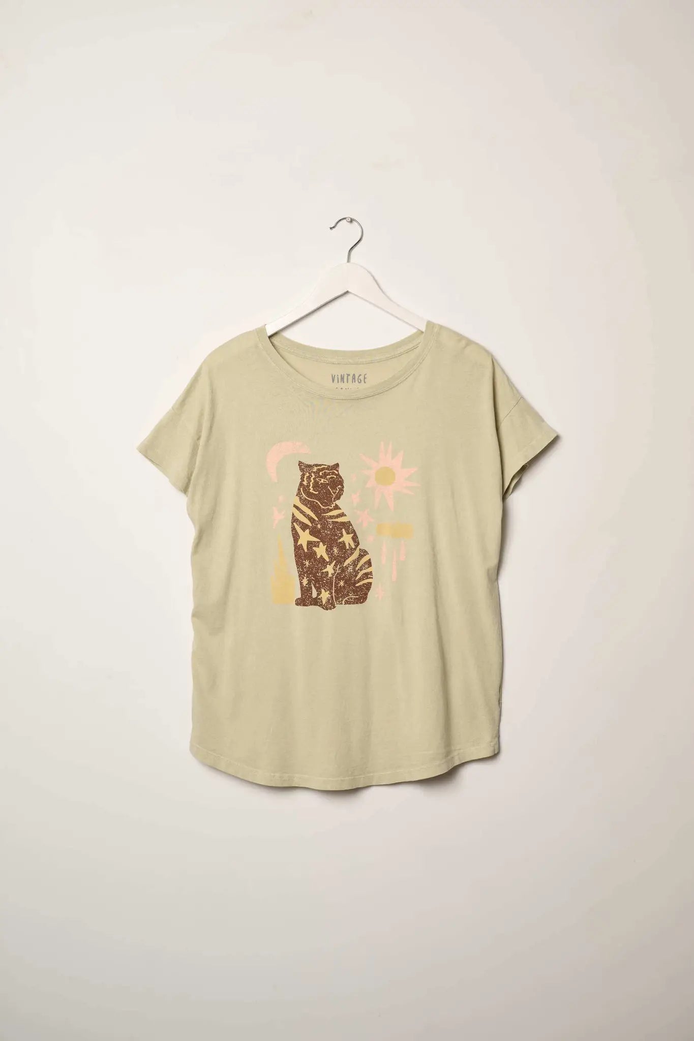 Timeless Tiger Vintage-Wash Graphic Tee