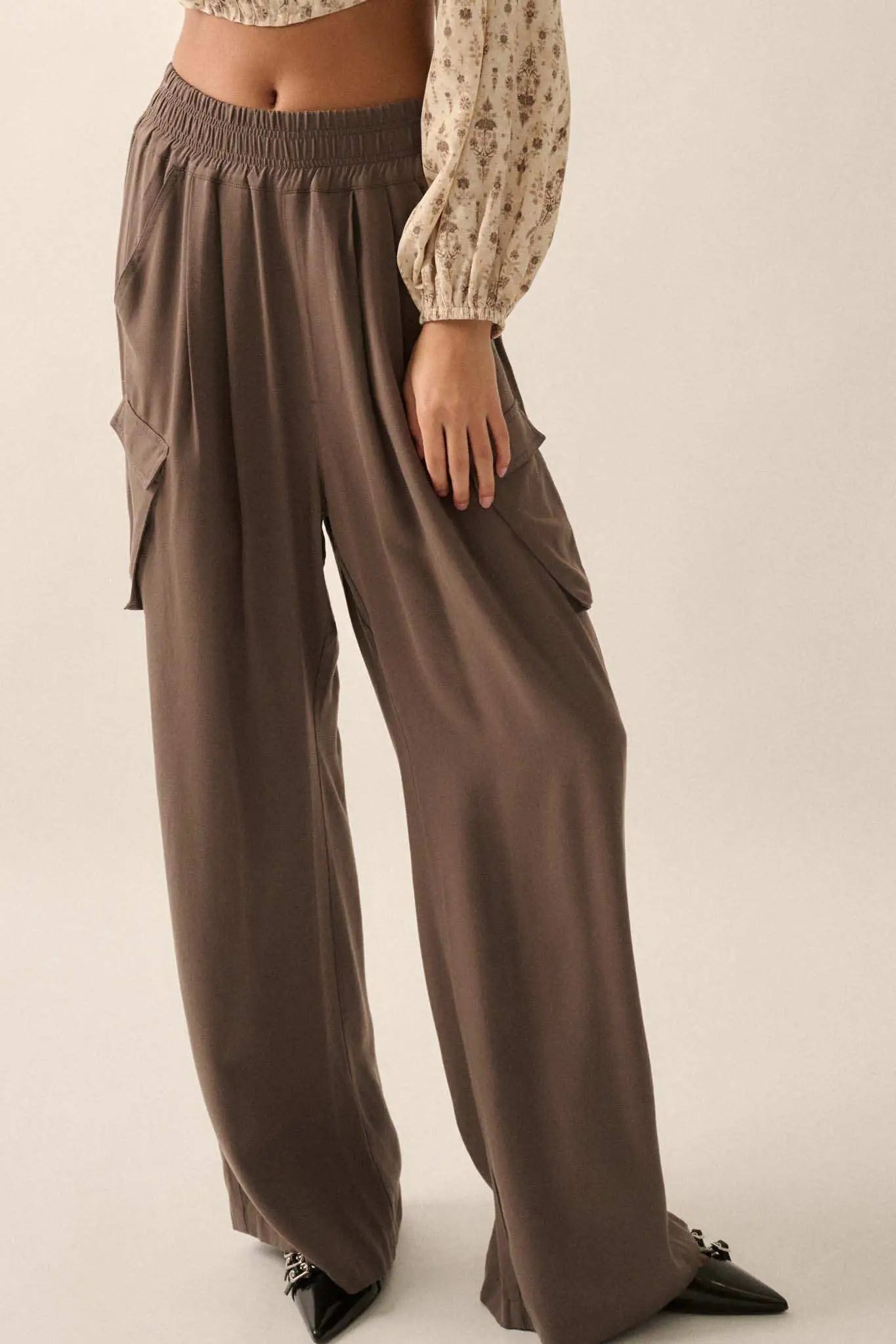 Walk On Wide-Leg Twill Cargo Pants