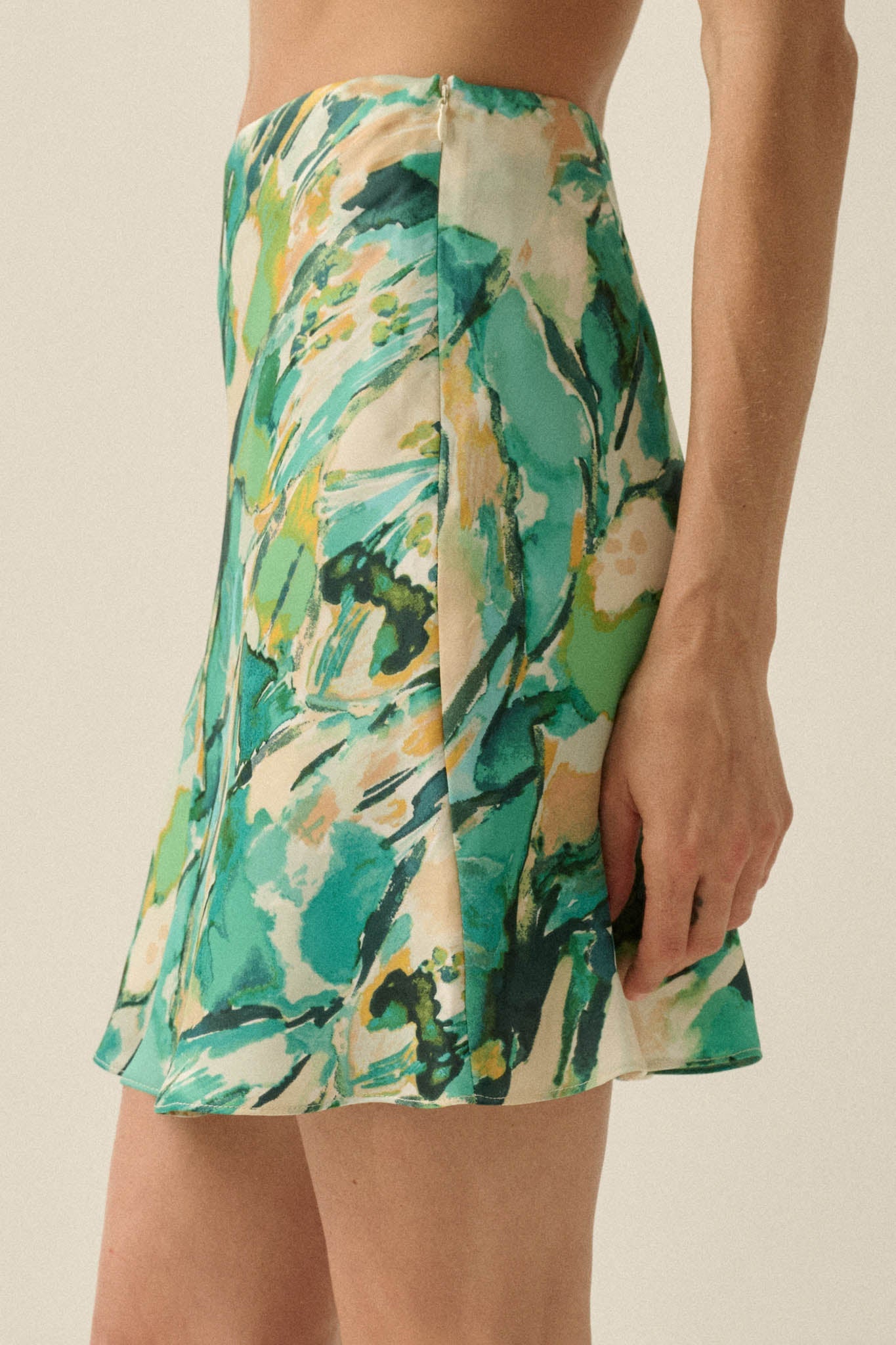 Wildest Dreams Abstract-Print Satin Mini Skirt